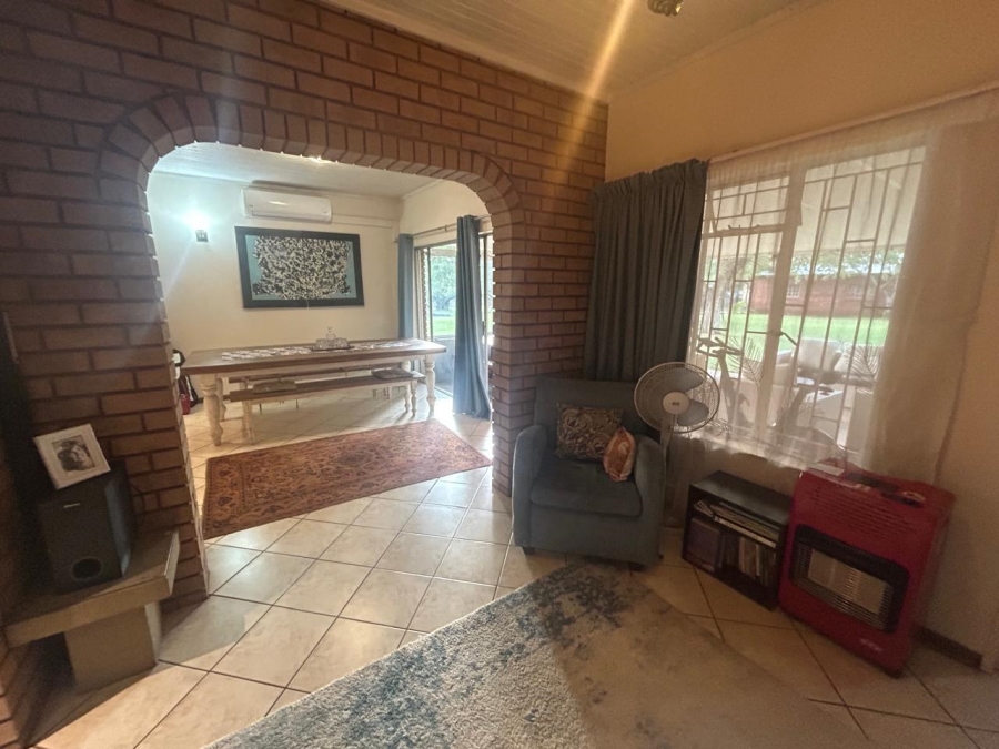 4 Bedroom Property for Sale in Hartbeesfontein AH North West